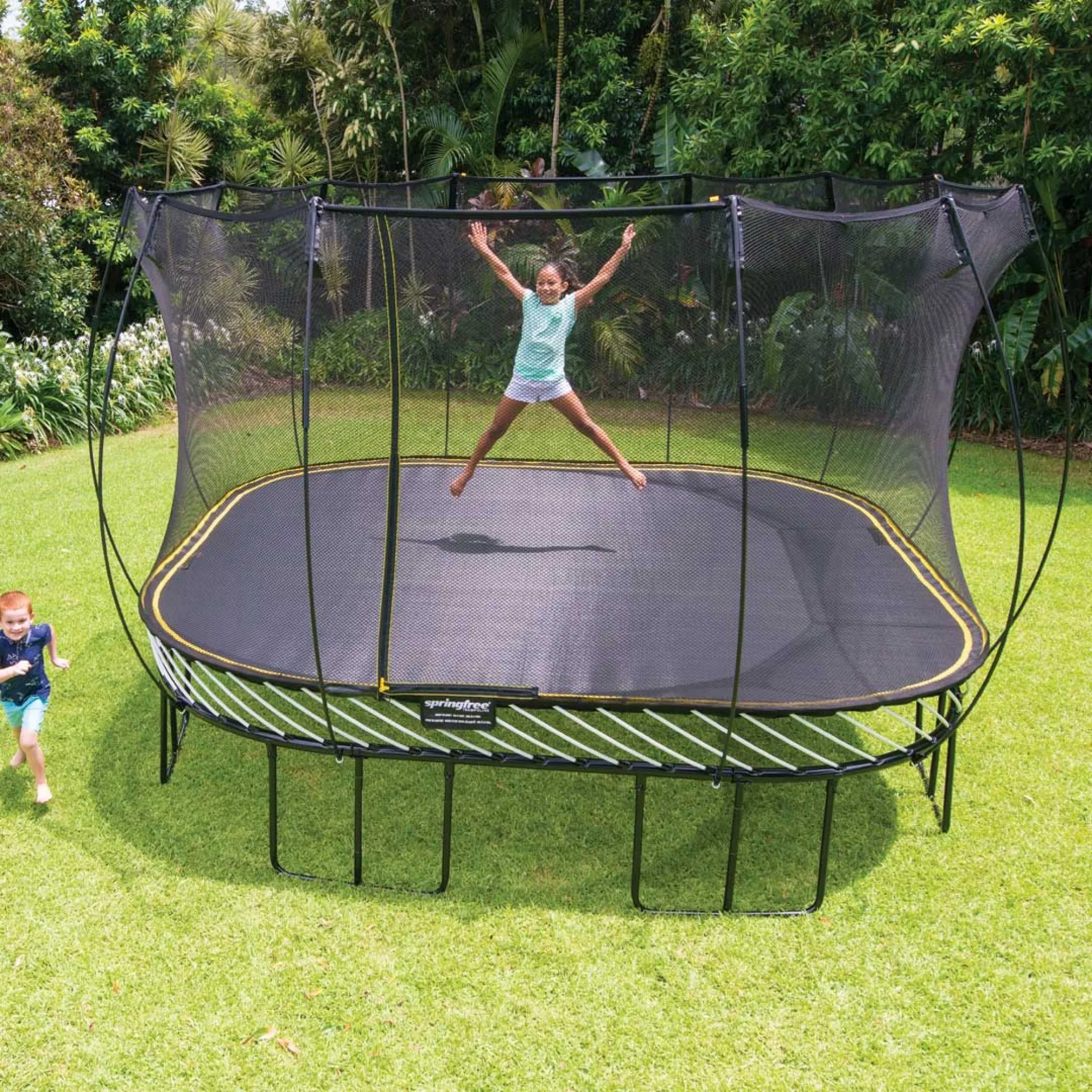 Springfree S155 Jumbo-Square Outdoor Trampoline | 13 FT